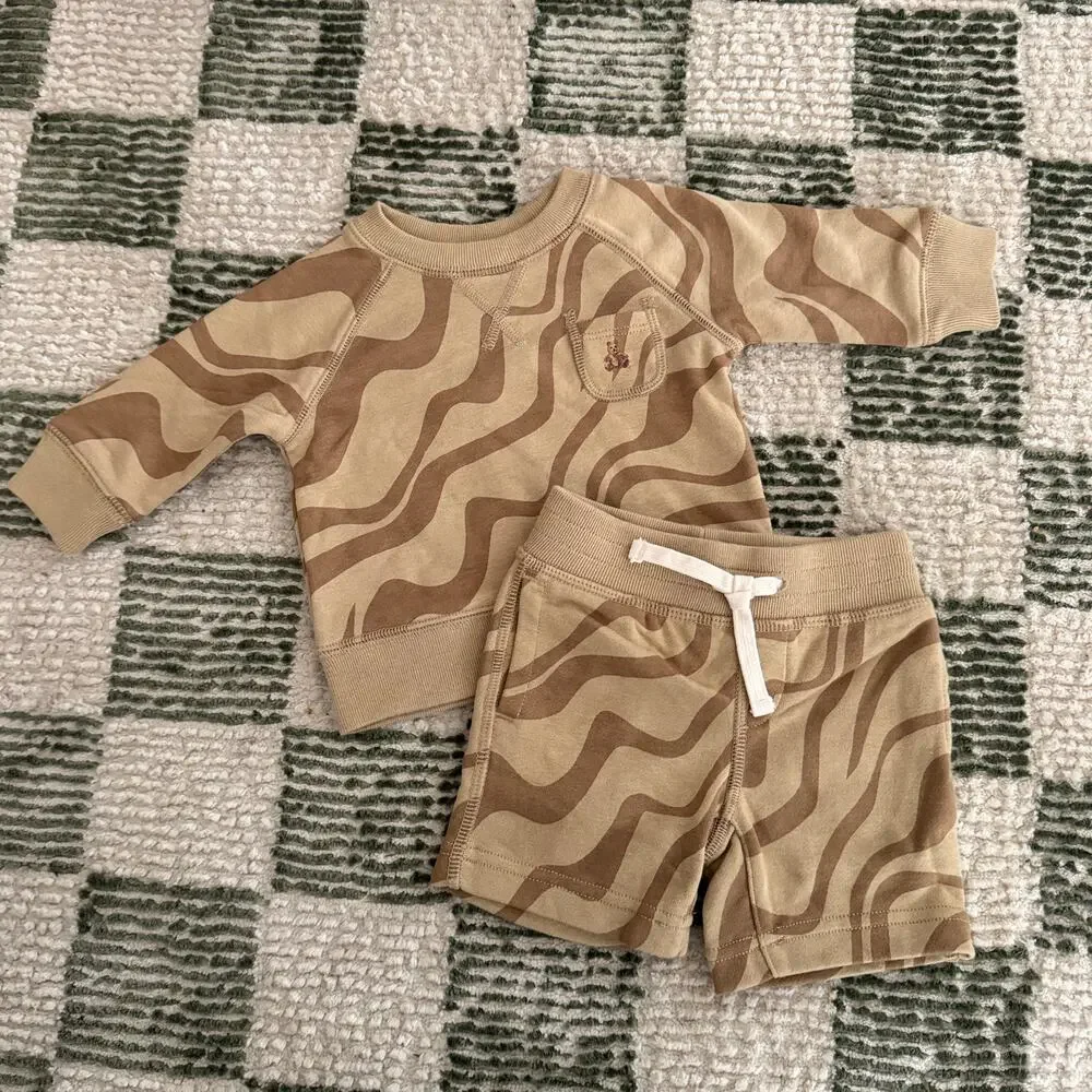 Baby GAP 2-Piece Sweatsuit 3-6 Months Tan Brown Swirl NWOT Sweatshirt Shorts